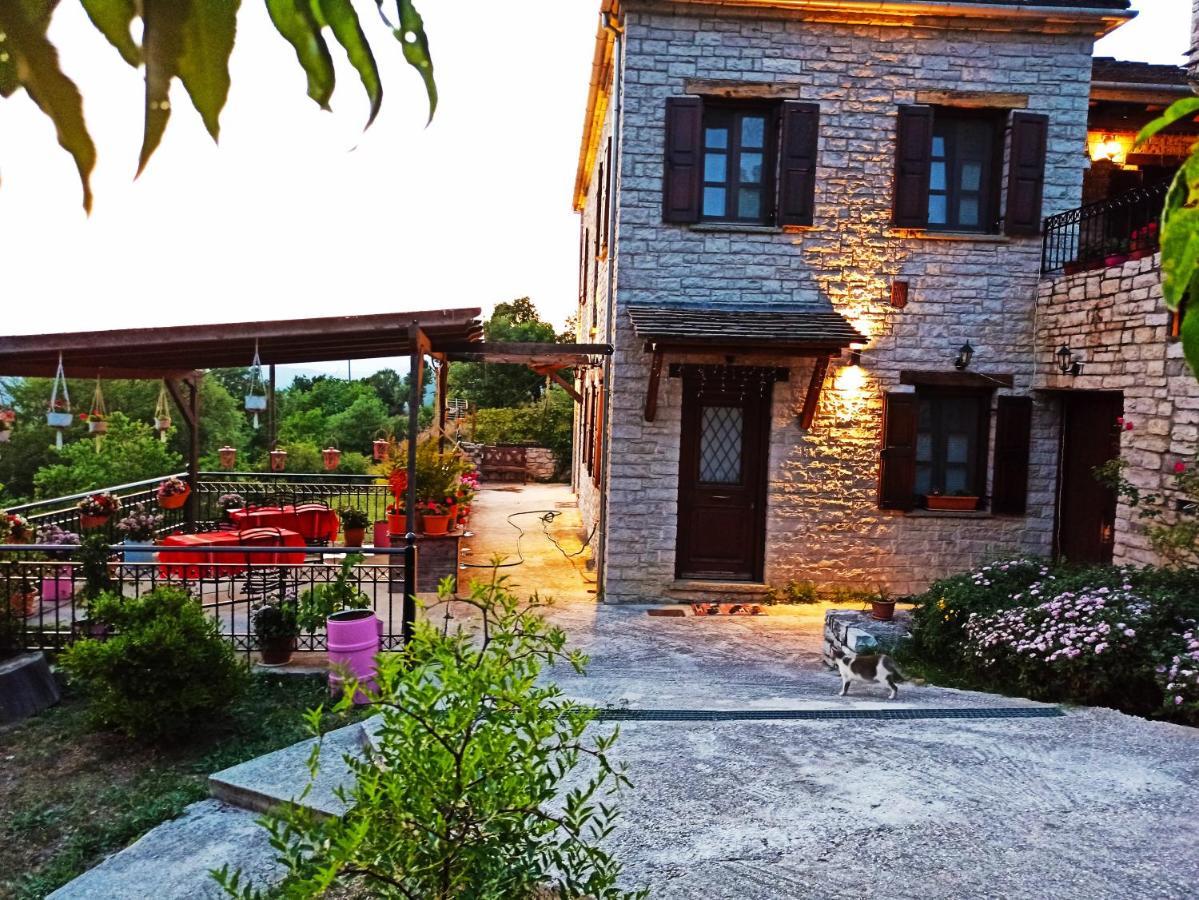 Foris House Hotel Víkos Eksteriør billede